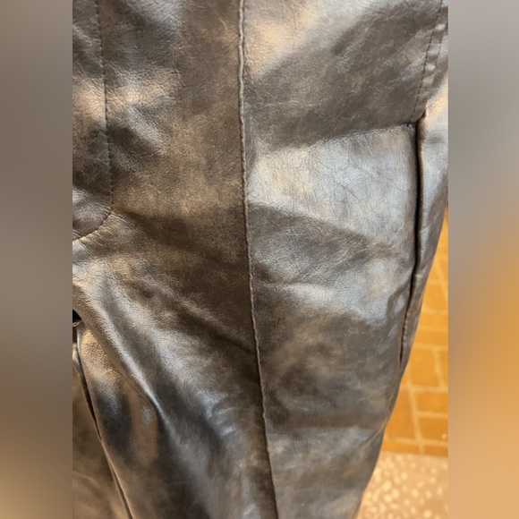 PrettyLittleThing Pants - Picture 4 of 6